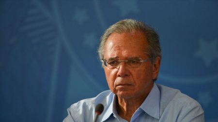 Paulo Guedes afirma que governo “mudou eixo da economia”