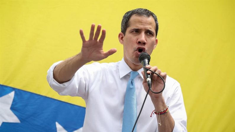 O presidente interino da Venezuela, Juan Guaidó (EFE / Rayner Peña R./Archivo)