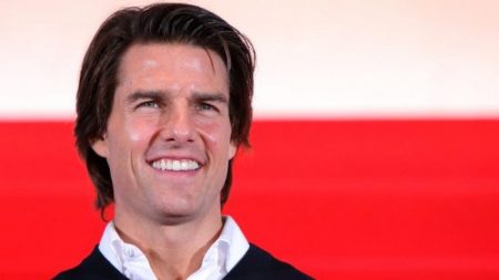 Tom Cruise trabalha na NASA para gravar filme de ação no espaço