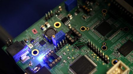 Combatendo as cadeias de suprimentos da China, projeto de lei dos EUA busca aumentar a produção doméstica de chips eletrônicos