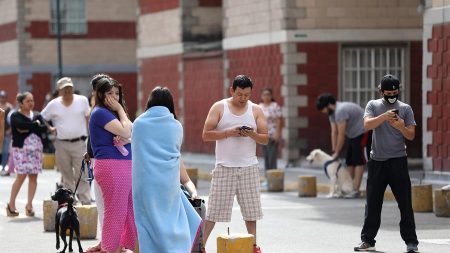 Terremoto de 7,5 graus atinge sul e centro do México