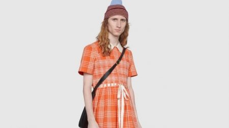 Gucci apresenta vestido “masculino” com cintura de cetim