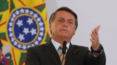 Bolsonaro envia ao Congresso 35 pautas prioritárias