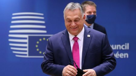 Orbán adverte que adesão da Ucrânia à UE seria um “grave erro”