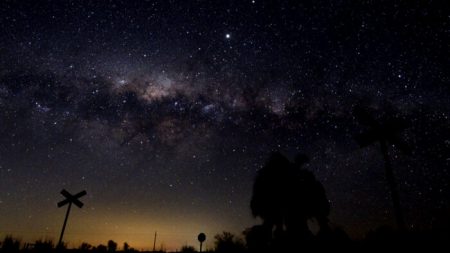 Alinhamento planetário extraordinário enfeitará o céu noturno em 21 de dezembro