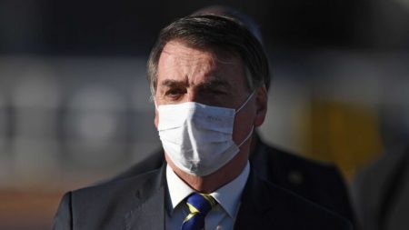 Bolsonaro: ‘Agora eles estão vendo a verdade’ sobre a eficácia da vacina chinesa Sinovac