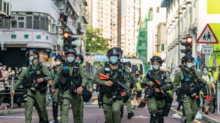 Funcionários de Hong Kong são obrigados a jurar lealdade ao governo