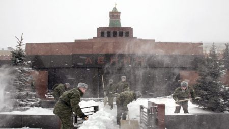 Igreja Russa pede que corpo de Vladimir Lenin seja removido da Praça Vermelha de Moscou