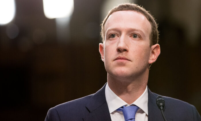 O fundador e CEO do Facebook, Mark Zuckerberg, testemunhou em uma audiência conjunta dos Comitês Judiciário e Comercial do Senado em Washington em 10 de abril de 2018 (Samira Bouaou / The Epoch Times)
