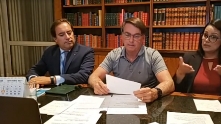 Bolsonaro diz que auxílio deve voltar em março, com parcelas de R$ 250