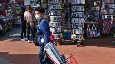 Grupo ligado a Pequim continua atacando o Falun Gong em Hong Kong