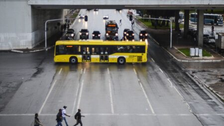 PL prevê que motorista culpado pague tratamento de vítima de acidente