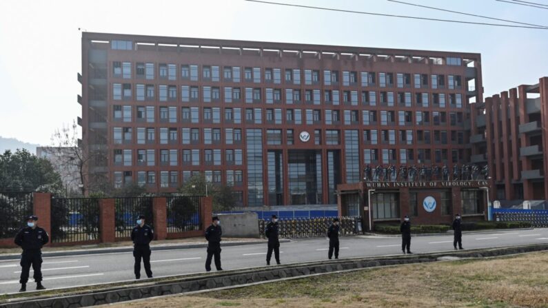 Uma vista aérea mostra o laboratório P4 no Instituto de Virologia em Wuhan, China, em 17 de abril de 2020 (Hector Retamal / AFP via Getty Images)
