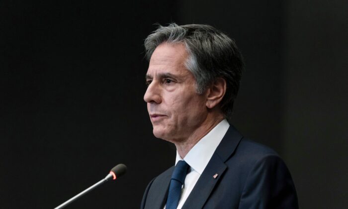 O Secretário de Estado Antony Blinken após dar uma entrevista coletiva na capital da Jordânia, Amã, em 26 de maio de 2021 (Alex Brandon / AFP via Getty Images)