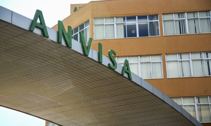 Greve e falta de funcionários na Anvisa gera impactos na economia
