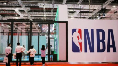 Estrelas da NBA são instadas a encerrar acordos com empresas chinesas cúmplices de trabalhos forçados