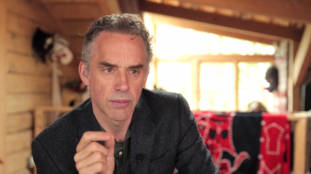 Jordan Peterson expõe agenda pós-modernista