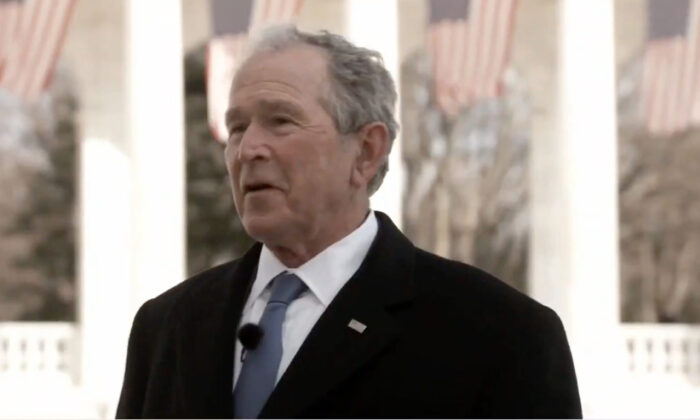 O ex-presidente George W. Bush fala durante o Especial Celebrando o Horário nobre da América em 20 de janeiro de 2021 (Folheto / Comitê Inaugural de Biden via Getty Images)
