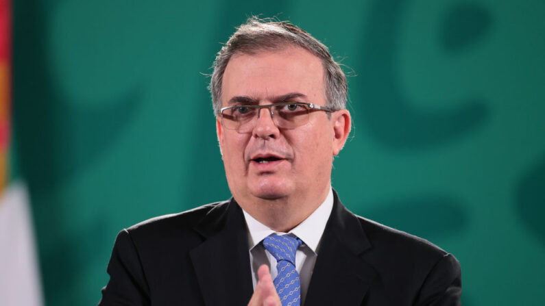 Marcelo Ebrard, secretário de Relações Exteriores do México, discursa durante o briefing diário no Palácio Nacional em 28 de maio de 2021 na Cidade do México, México (Hector Vivas / Getty Images)
 