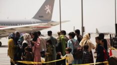 Mais de 18.000 foram evacuados do aeroporto de Cabul: OTAN