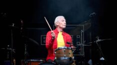 Morre aos 80 anos Charlie Watts, baterista dos Rolling Stones