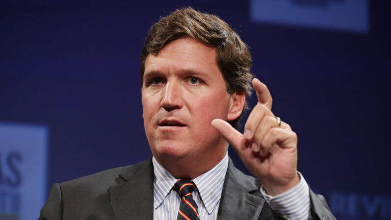 O âncora da Fox News, Tucker Carlson, fala em Washington, em 29 de março de 2019 (Chip Somodevilla / Getty Images)
