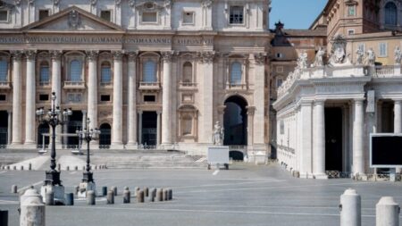 Vaticano exigirá passe de saúde COVID-19 para residentes e turistas