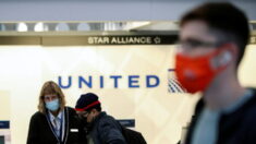 United Airlines deve demitir 593 trabalhadores por recusar a vacina COVID-19