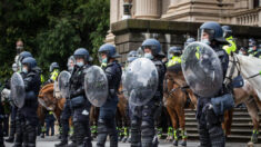 Oficial de polícia australiana renuncia após falar sobre aplicação das restrições COVID-19