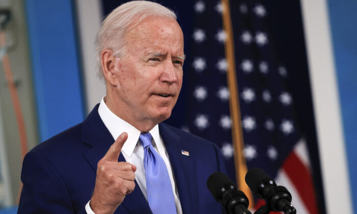 O presidente dos EUA, Joe Biden, fala em uma entrevista coletiva em Washington em 8 de outubro de 2021 (Chip Somodevilla / Getty Images)
