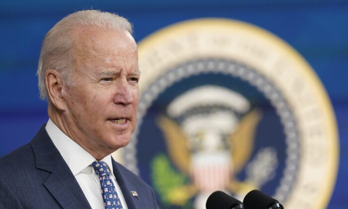 Presidente Joe Biden se pronuncia durante anúncio em Washington em 22 de novembro de 2021 (Susan Walsh/AP Photo)