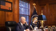 Biden pede redução da pressão russa na Ucrânia em ligação com Putin