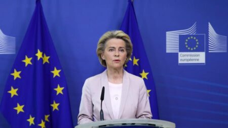 Décimo pacote de sanções contra Rússia deve vir logo, anuncia Von der Leyen