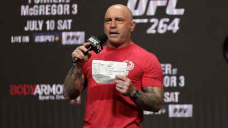 Joe Rogan à mídia corporativa: ‘Tenha melhores argumentos’