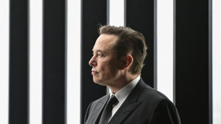 Elon Musk prevê ‘colapso populacional’ na China