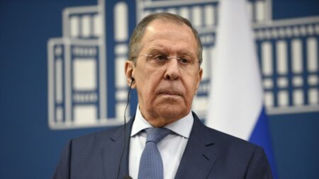 Lavrov avisa que não haverá piedade com responsáveis do assassinato de Darya