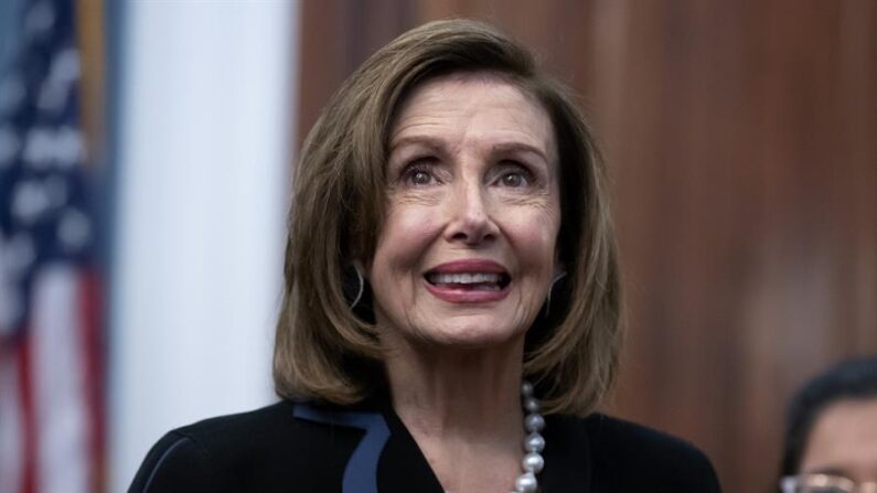 Imagem de arquivo da presidente da Câmara dos Deputados dos EUA, Nancy Pelosi (EFE/EPA/MICHAEL REYNOLDS)