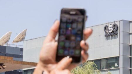 Milhões de usuários de iPhone avisados pela agência federal para alterar configurações imediatamente