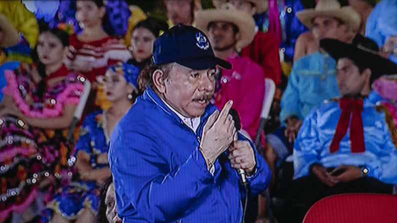 Fotografia de uma televisão do discurso do ditador da Nicarágua, Daniel Ortega, em fotografia de arquivo (EFE/Jorge Torres)