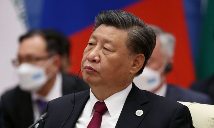 O líder chinês Xi Jinping participa da cúpula dos líderes da Organização de Cooperação de Xangai (SCO) em Samarcanda, Uzbequistão, em 16 de setembro de 2022 (Sergei Bobylyov/Sputnik/AFP via Getty Images)