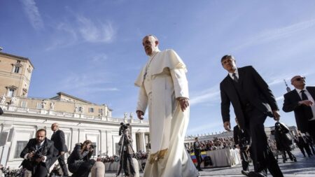 Vaticano: Partido Comunista Chinês continua controlando nomeação de bispos por mais 2 anos