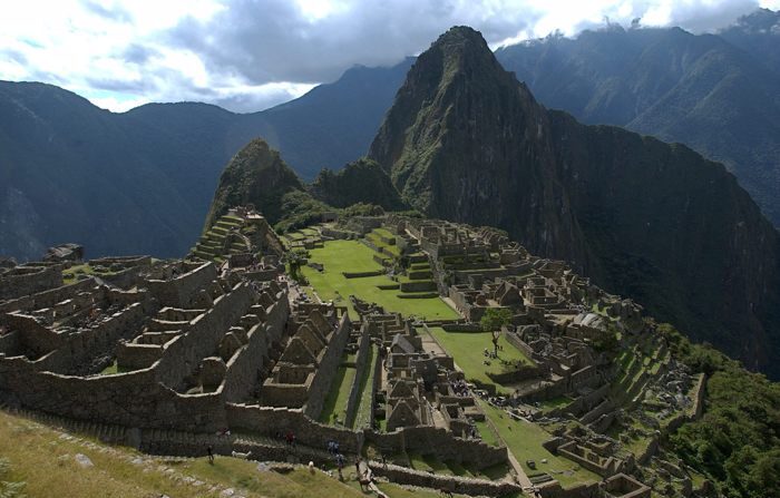 Foto de arquivo de uma panorâmica da cidade incaica de Machu Picchu (EFE/Paolo Aguilar)