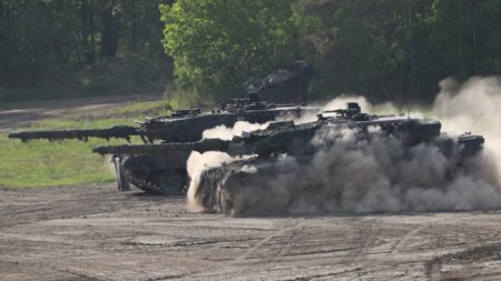 Alemanha anuncia envio de 4 tanques Leopard 2 A6 para a Ucrânia