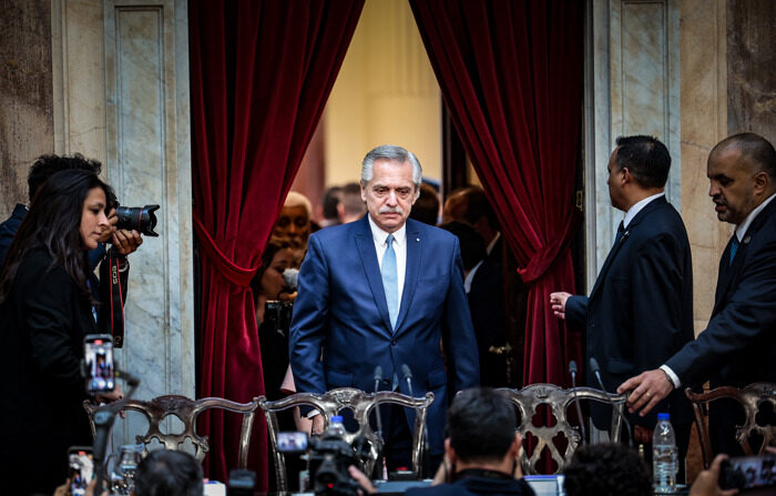 O presidente da Argentina, Alberto Fernández, durante a sessão de abertura do ano parlamentar, no Congresso da Nação, em Buenos Aires, Argentina (Efe/Juan Ignacio Roncoroni)