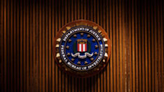 Agentes do FBI prende homem acusado de vazar documentos do Pentágono 