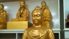 Estátuas de Buda são vistas se movendo e emitindo luz na Malásia