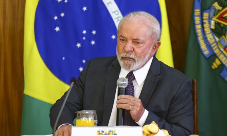 Lula nega invasões do MST: “pequenos produtores altamente produtivos”