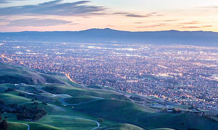 Vale do Silício visto do Monument Peak perto de Milpitas, Califórnia (Yuval Helfman/Shutterstock)