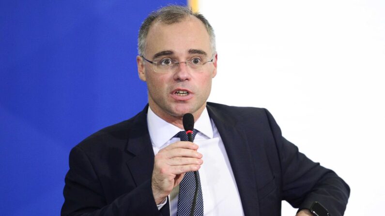 O ministro da Justiça, André Mendonça, durante solenidade de Ação de Graças, no Palácio do Planalto (© Marcelo Camargo/Agência Brasil)