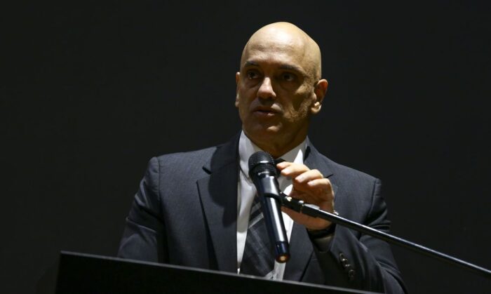 Moraes proíbe Cremesp de pedir prontuários sobre abortos; órgão diz que não há “previsão legal” no impedimento